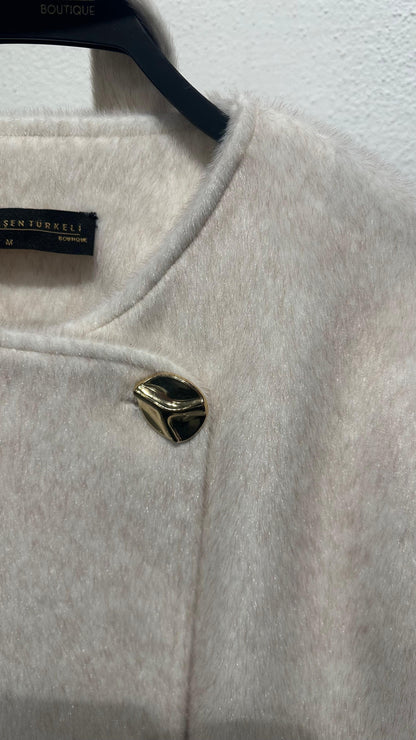 Tay Tüyü Yandan Kapama Astarlı Kaban