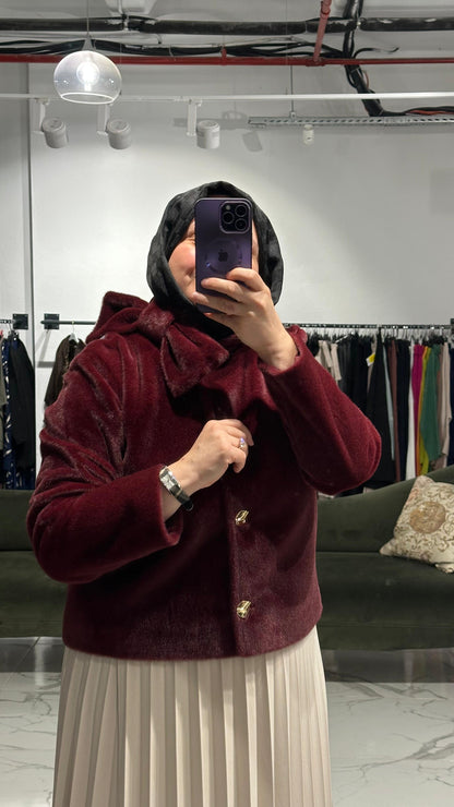 Tay Tüyü Yandan Fiyonk Detay Astarlı Kaban