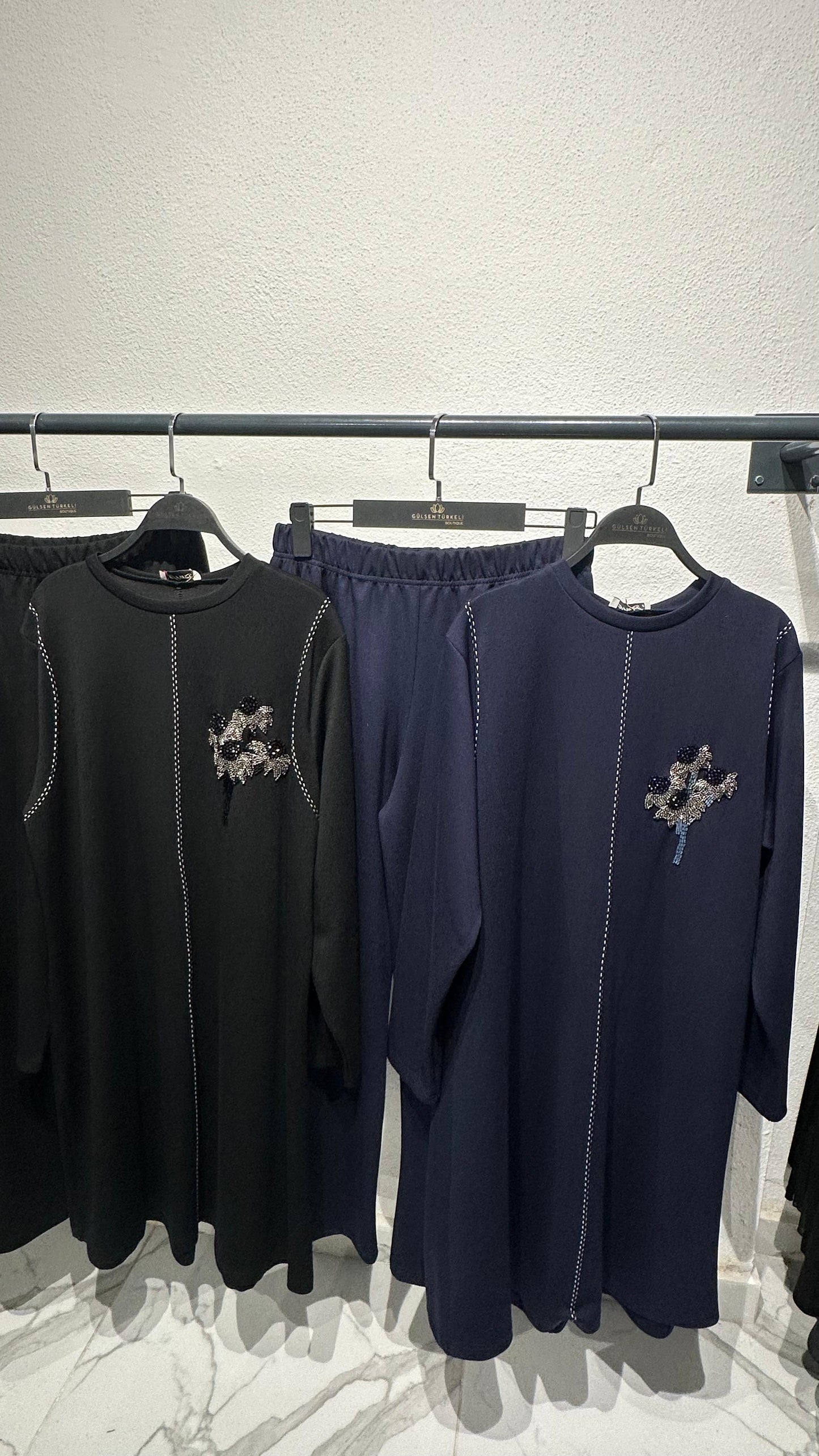 Oysho Kumaş Spor Dikişli Boncuk İşlemeli PantolonluTakım