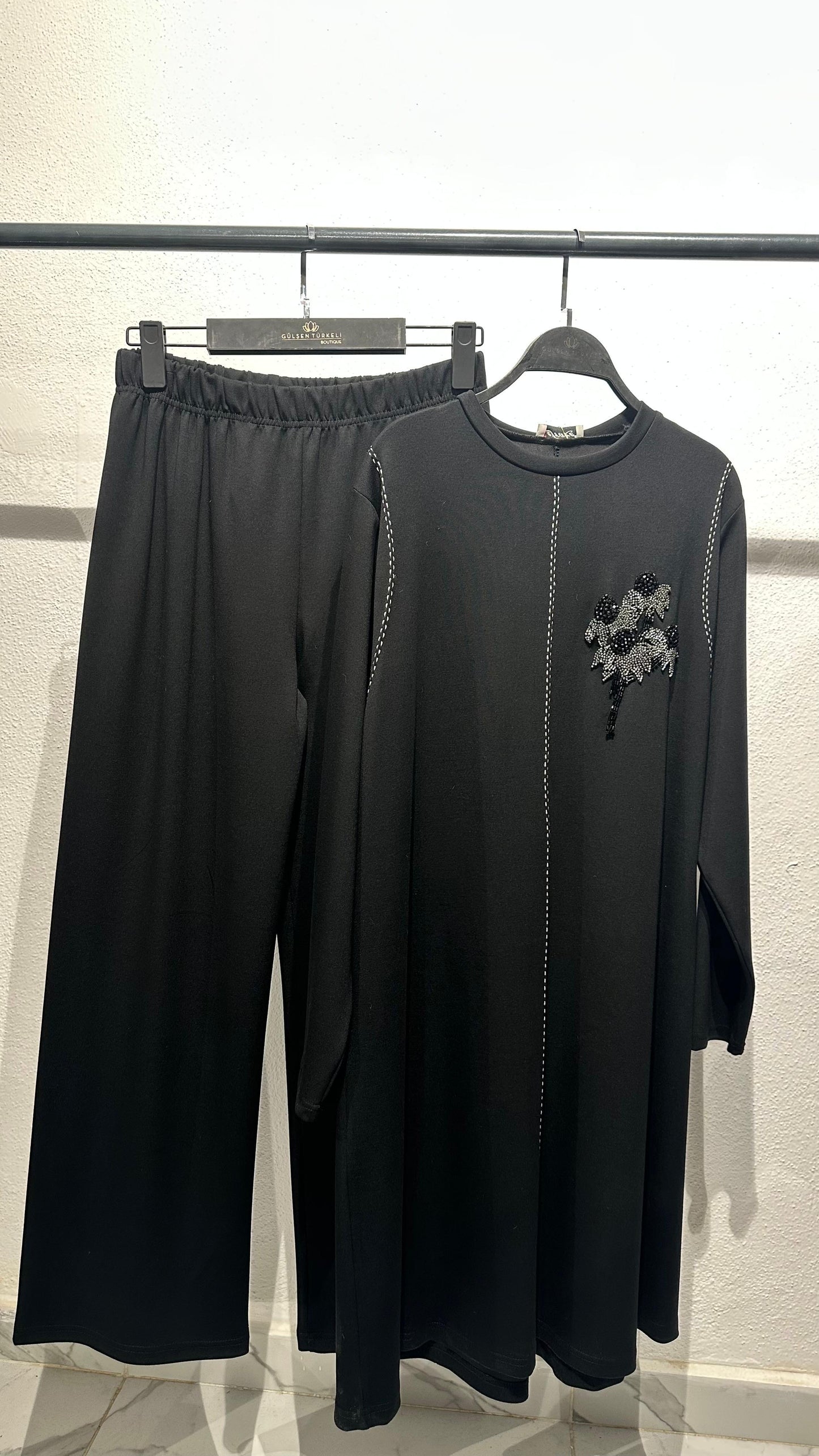 Oysho Kumaş Spor Dikişli Boncuk İşlemeli PantolonluTakım