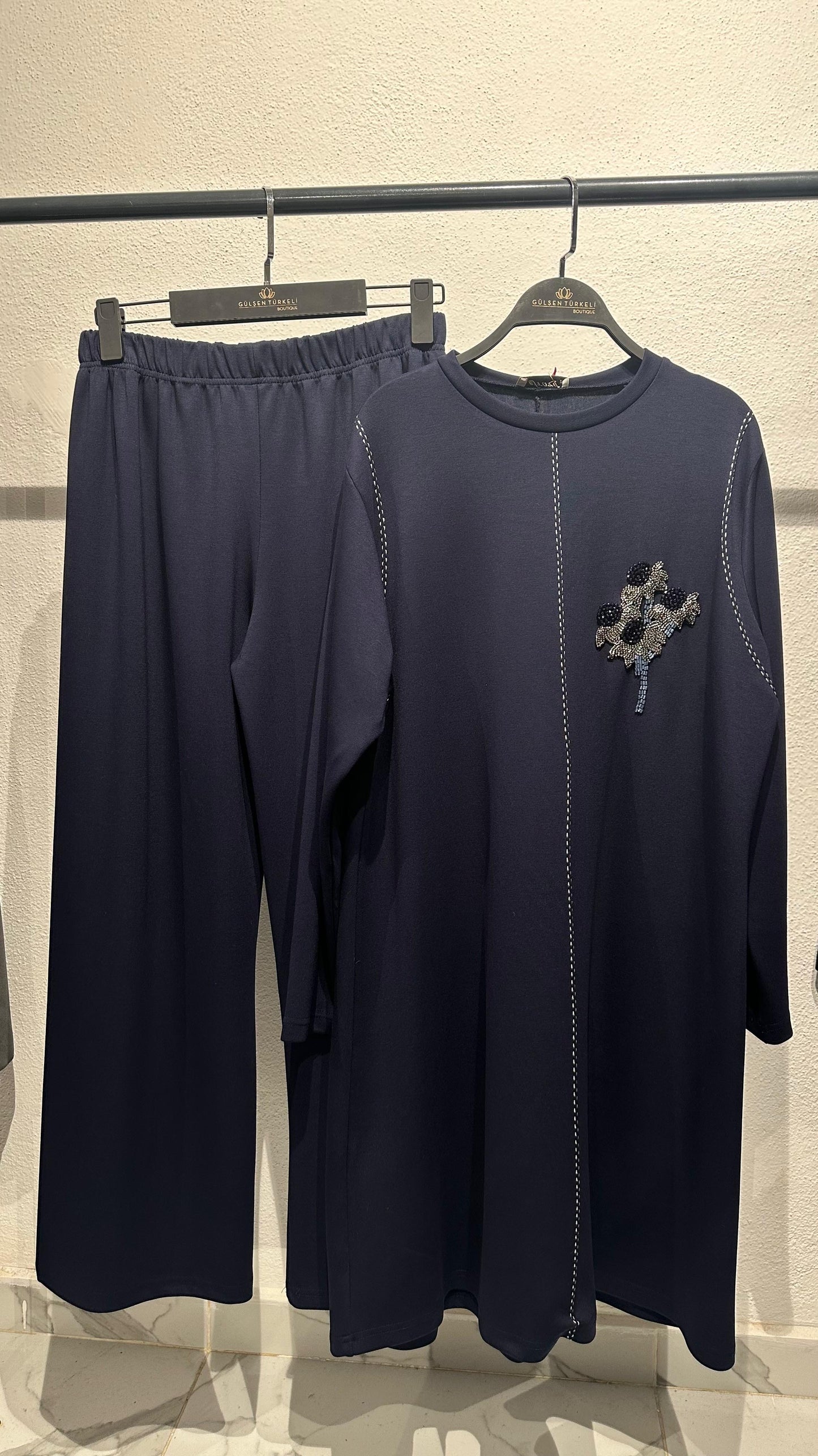 Oysho Kumaş Spor Dikişli Boncuk İşlemeli PantolonluTakım