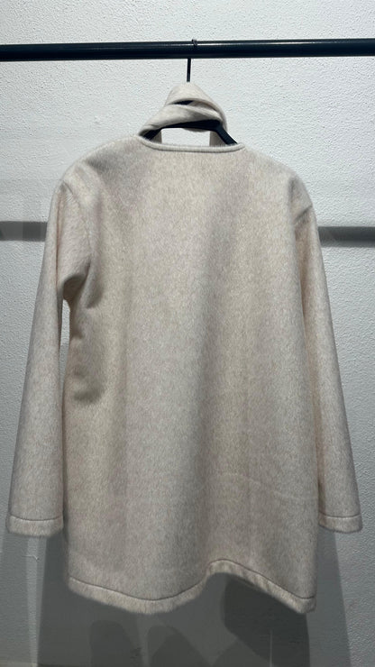 Tay Tüyü Yandan Kapama Astarlı Kaban