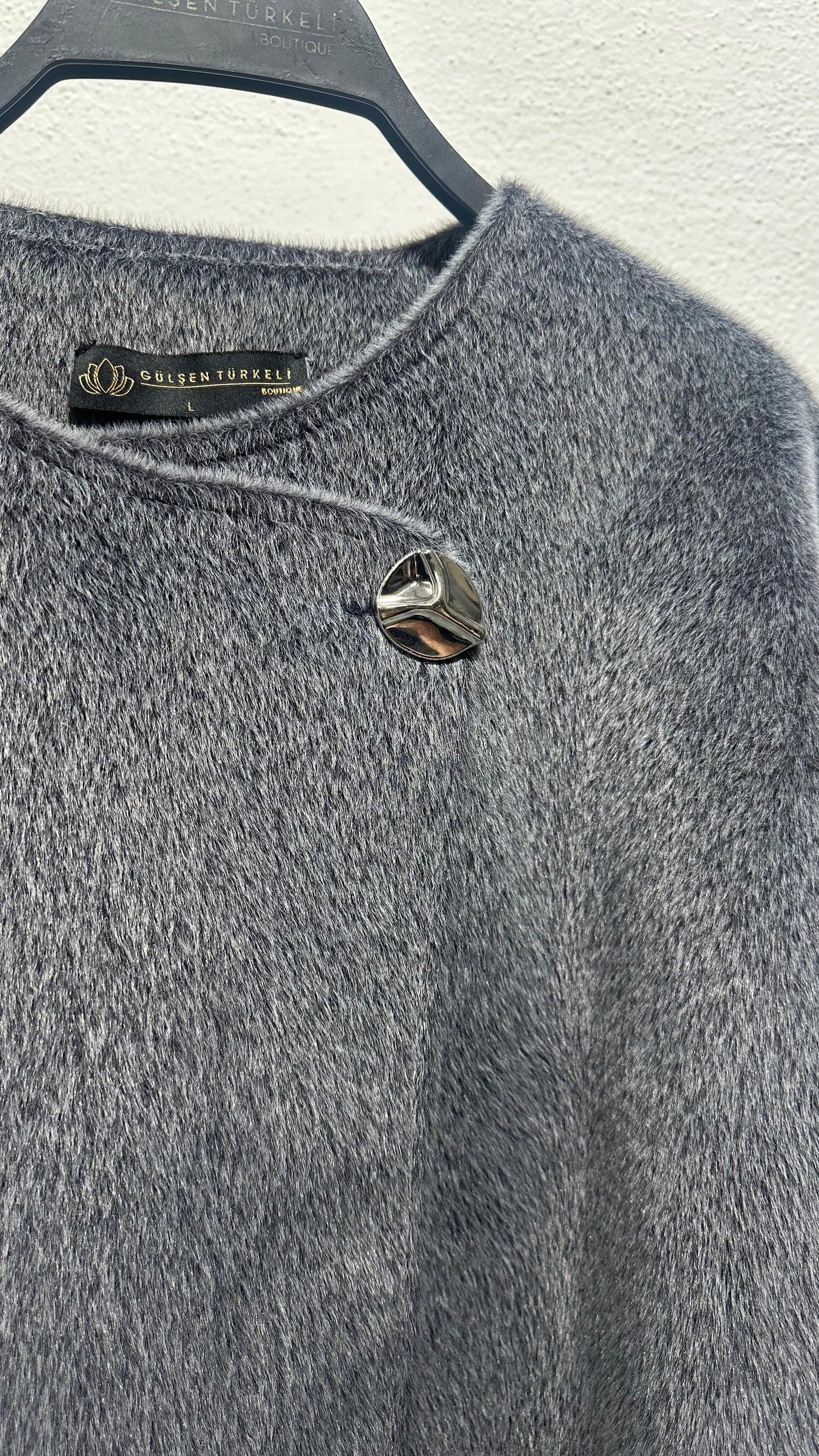 Tay Tüyü Yandan Kapama Astarlı Kaban