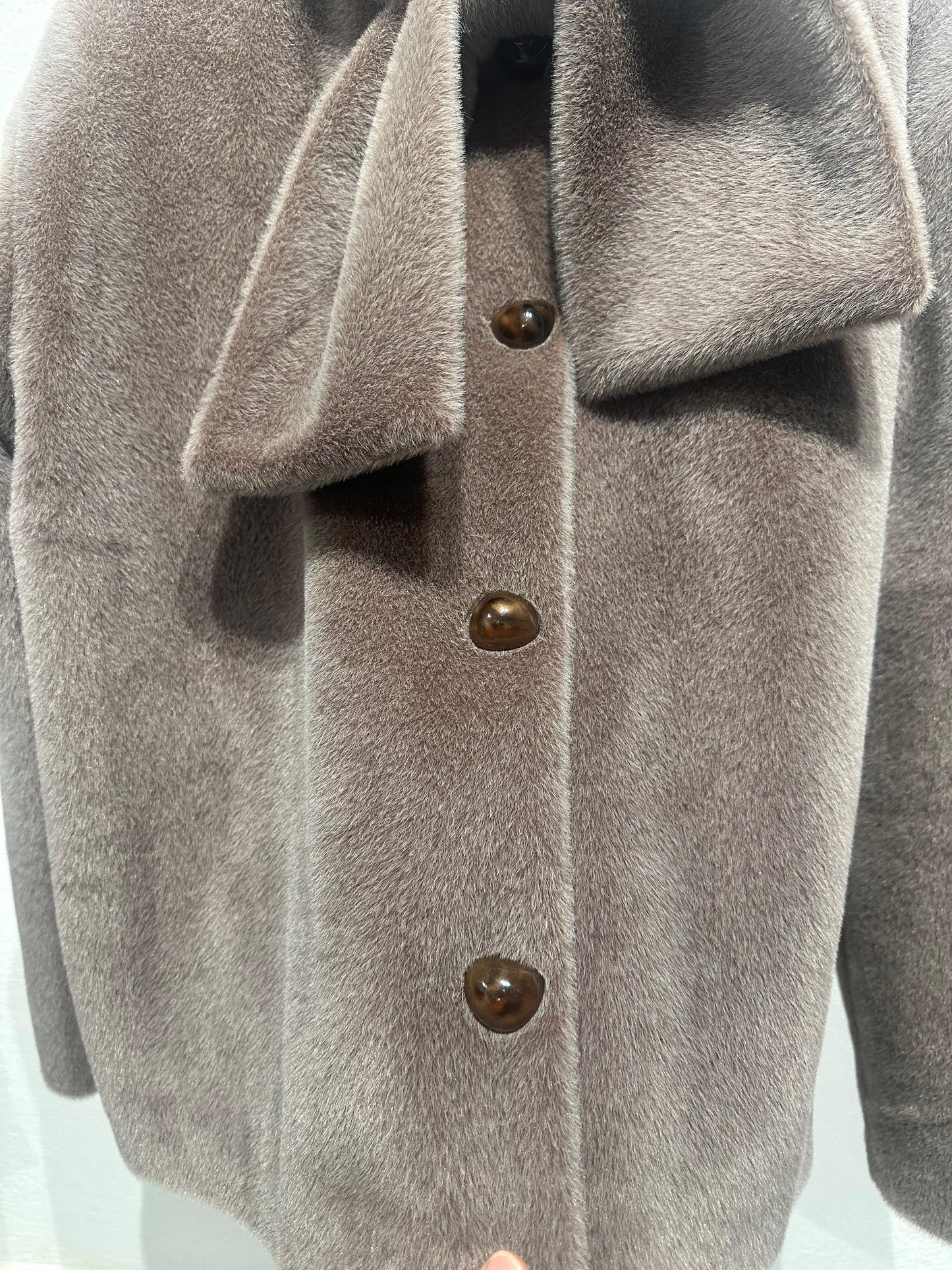 Tay Tüyü Önden Bağlama Kaban