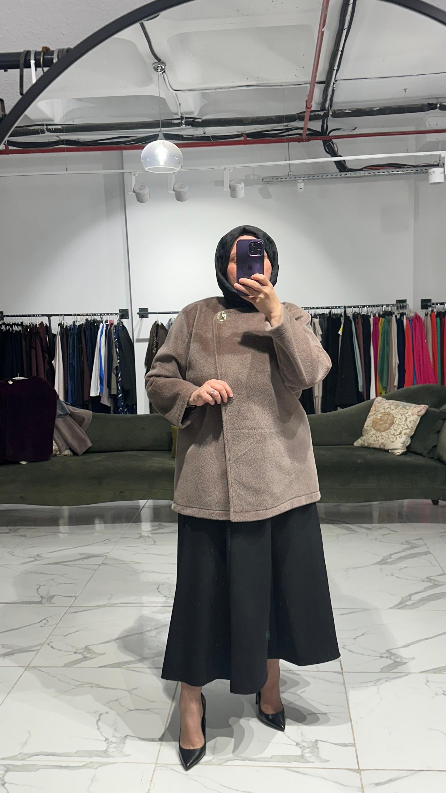 Tay Tüyü Yandan Kapama Astarlı Kaban