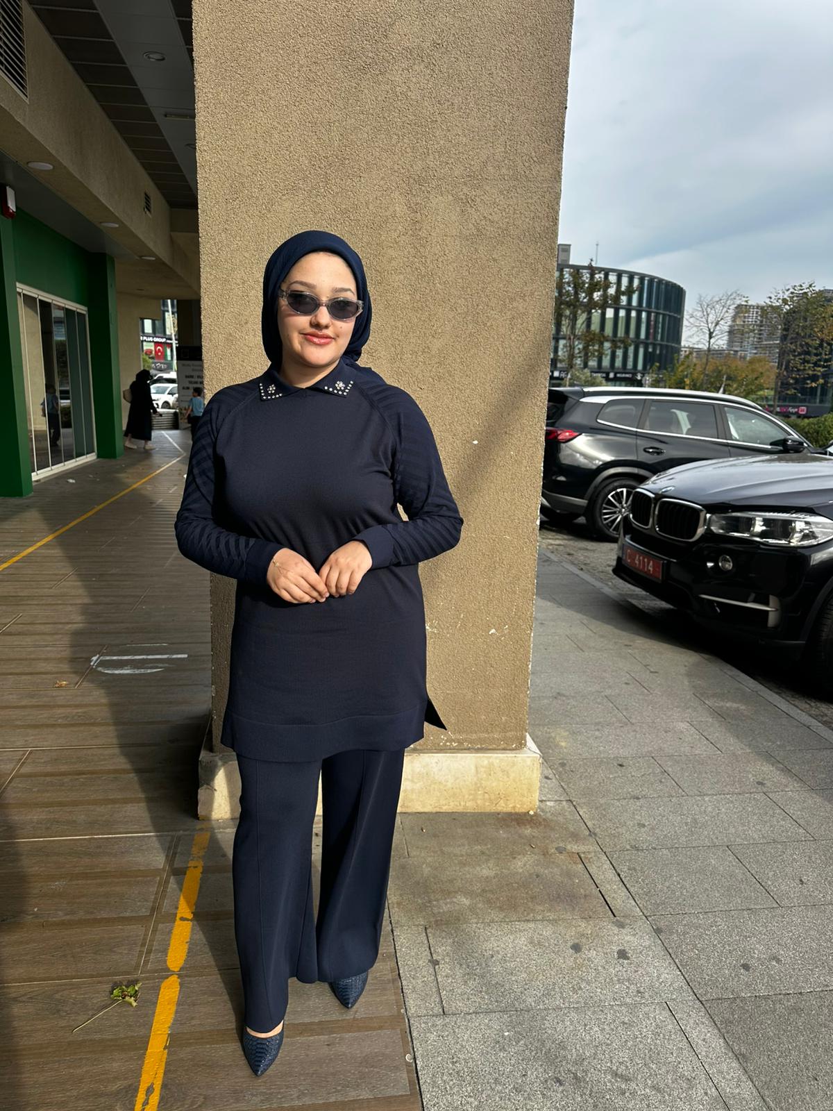 Yaka Taş Kol Çizgi Detaylı Merserize Pantolon Takım